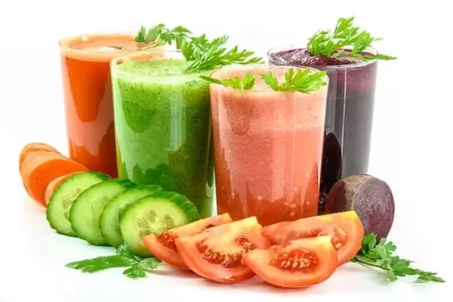 Gemüsesäfte für eine alkoholische Ernährung